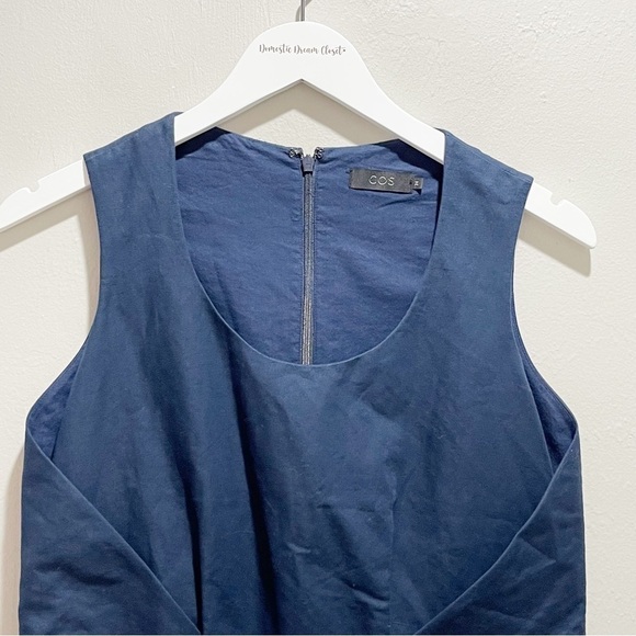COS COLLECTION OF STYLE Women’s Navy Blue Sleeveless Dress Origami Folds Size 2 - Picture 3 of 7